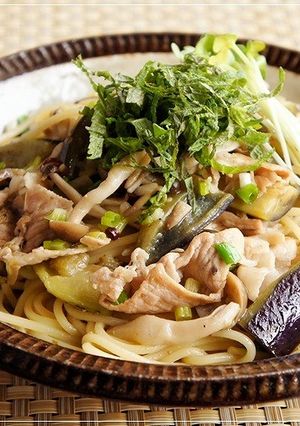 お箸で@夏野菜と豚肉の和風ペペロンチーノ-レシピのメイン写真