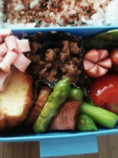 お弁当に♪鴨のスモークとアスパラ炒め♡-レシピのメイン写真