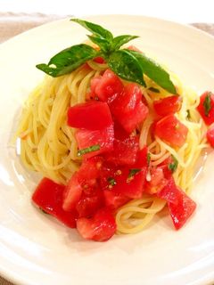 フレッシュトマトとバジルの冷製パスタ-レシピのメイン写真