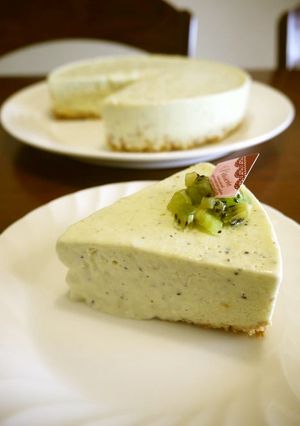 キウイフローズンヨーグルトケーキ♪-レシピのメイン写真
