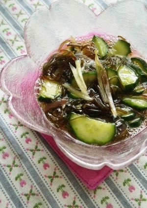 暑い日に*みょうがと胡瓜のもずく酢*-レシピのメイン写真