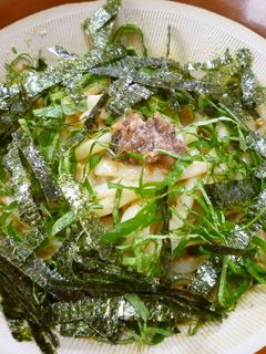 ゴマと納豆で☆さっぱり冷やしうどん-レシピのメイン写真