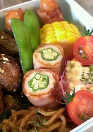 お弁当に＊竹輪詰めオクラのベーコン巻き-レシピのメイン写真