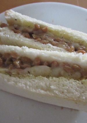 納豆チーズのホットサンド風トースト-レシピのメイン写真