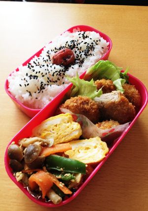 豚ヒレ肉のカツと野菜の胡麻和え弁当-レシピのメイン写真
