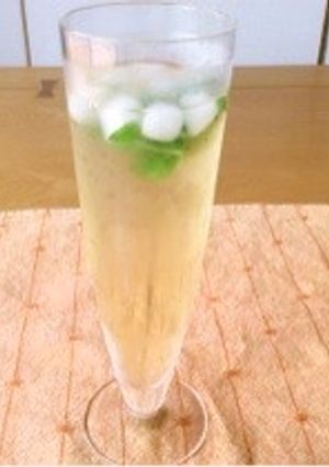うめジュースのミントティー割り-レシピのメイン写真