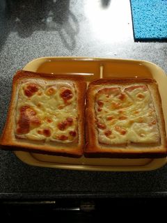 美味しいチーズベーコンマヨトースト-レシピのメイン写真