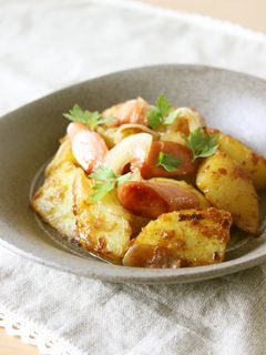 ジャガイモ&ウインナーのカレー炒め-レシピのメイン写真