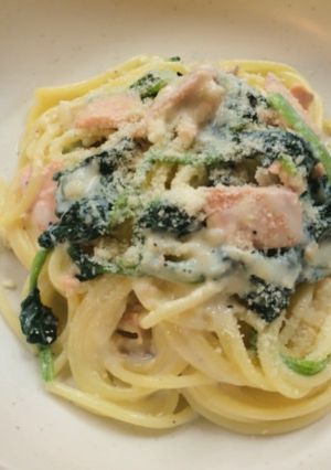【パスタ】鮭とほうれん草のクリームソース-レシピのメイン写真