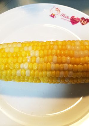 簡単すぎる☆チンして美味しいトウモロコシ-レシピのメイン写真