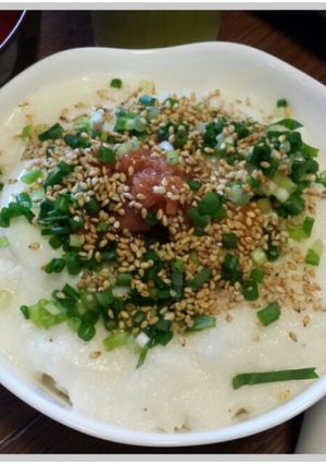 計り要らず!夏にさっぱり梅とろろご飯-レシピのメイン写真