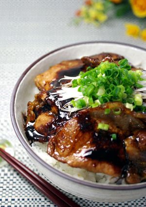 めんつゆで簡単♬甘め系コク旨のあま辛豚丼-レシピのメイン写真