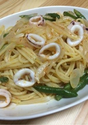 大ざっぱ!イカといんげんのペペロンチーノ-レシピのメイン写真