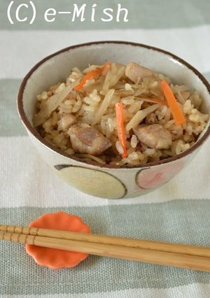 鶏とごぼうの炊き込みごはん-レシピのメイン写真