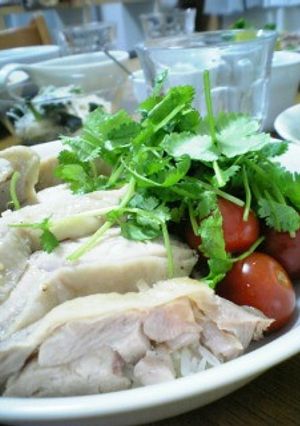 ふっくら鶏モモ肉のカオマンガイ-レシピのメイン写真
