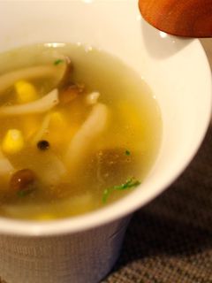 しめじとトウモロコシのスープ-レシピのメイン写真