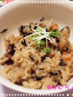 分量簡単!ひじき入り炊き込みご飯-レシピのメイン写真