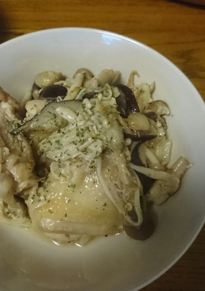 きのこと鶏モモ肉の煮込み-レシピのメイン写真