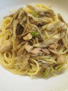 【パスタ】舞茸とチキンの焦がしバター醤油-レシピのメイン写真