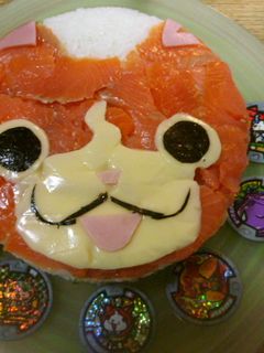 妖怪ウォッチ♪ジバニャンのデコケーキ寿司-レシピのメイン写真