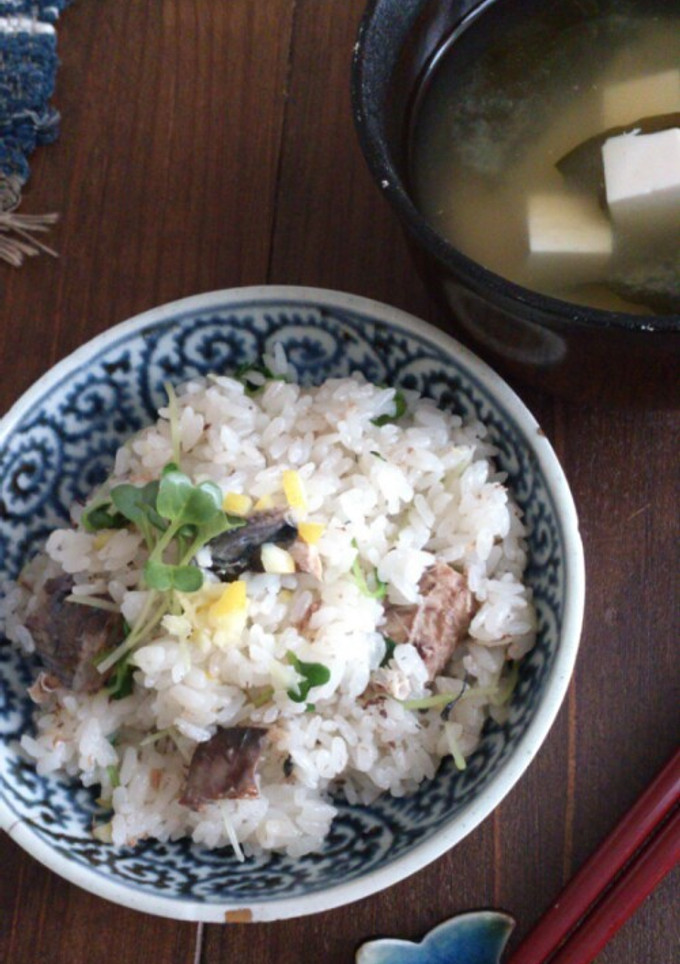 塩レモンとサバ水煮缶の炊き込みご飯-レシピのメイン写真