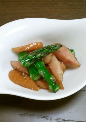 *お弁当*ウインナーとアスパラのこく炒め-レシピのメイン写真