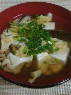 椎茸と豆腐と卵のお吸い物☆-レシピのメイン写真