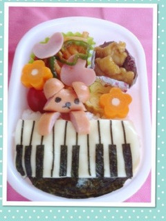 キャラ弁♪ウィンナー1本でピアノくまたん-レシピのメイン写真