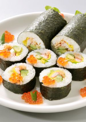 鮭フレークとアボカドのオシャレ恵方巻-レシピのメイン写真