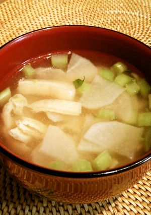 我が家の味噌汁♡大根と油揚げ-レシピのメイン写真