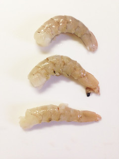 簡単綺麗♪エビの背わた、腹わた下処理方法-レシピのメイン写真