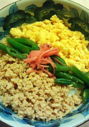 三色丼（鶏そぼろ）-レシピのメイン写真