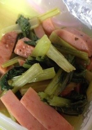 貧血予防〜小松菜とベビーはむの炒め物-レシピのメイン写真