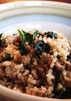 ケールと鶏挽肉の味噌炒めごはん-レシピのメイン写真