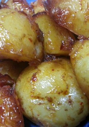 食べるラー油が隠し味！新ジャガの甘辛和え-レシピのメイン写真