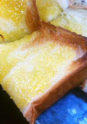 簡単☆バター香る☆ハチミツレモントースト-レシピのメイン写真