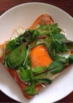 簡単目玉焼きのオープンサンド♡-レシピのメイン写真