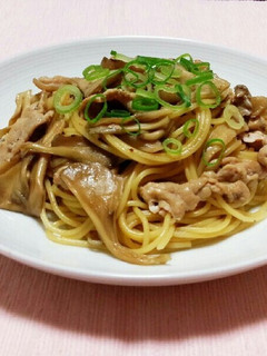 舞茸と豚肉のスパゲティ-レシピのメイン写真