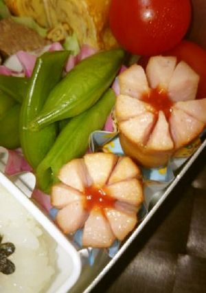 お弁当☆お花ウインナーの上手な切り方-レシピのメイン写真