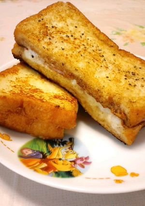 手作りホワイトソースでクロックムッシュ-レシピのメイン写真