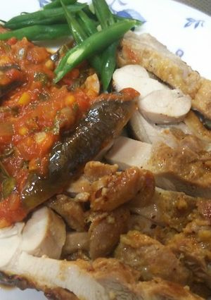 鶏の塩麹焼きバジルトマトソースがけ-レシピのメイン写真