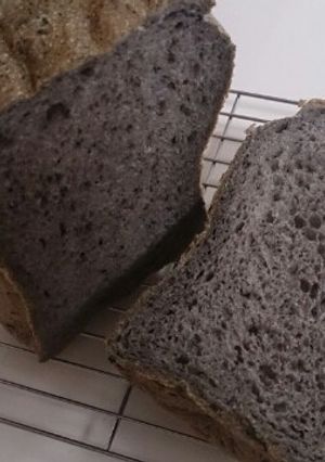 黒ゴマ食パン【ＨＢで簡単】-レシピのメイン写真
