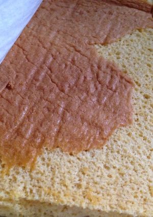 しっとりふわふわ　ロールケーキの生地-レシピのメイン写真