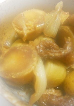 甘辛～ほっこり♪新じゃが＆新玉ねぎの煮物-レシピのメイン写真