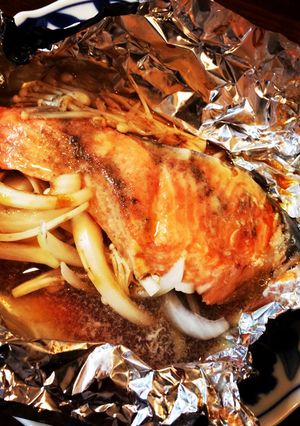鮭とキノコと玉ねぎのホイル焼き-レシピのメイン写真