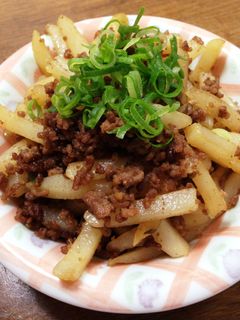 ポテトとミンチのピリ辛炒め-レシピのメイン写真