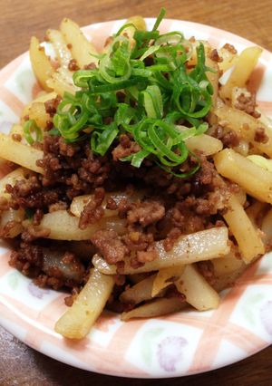 ポテトとミンチのピリ辛炒め-レシピのメイン写真