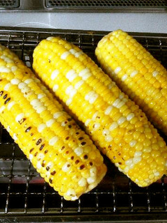 美味しいトウモロコシの茹で方&焼き方-レシピのメイン写真