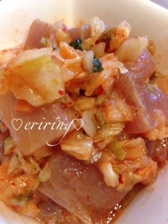 簡単!ビンチョウマグロのキムチ和え-レシピのメイン写真