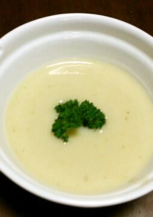 ズッキーニ入りヴィシソワーズ豆乳仕立て-レシピのメイン写真
